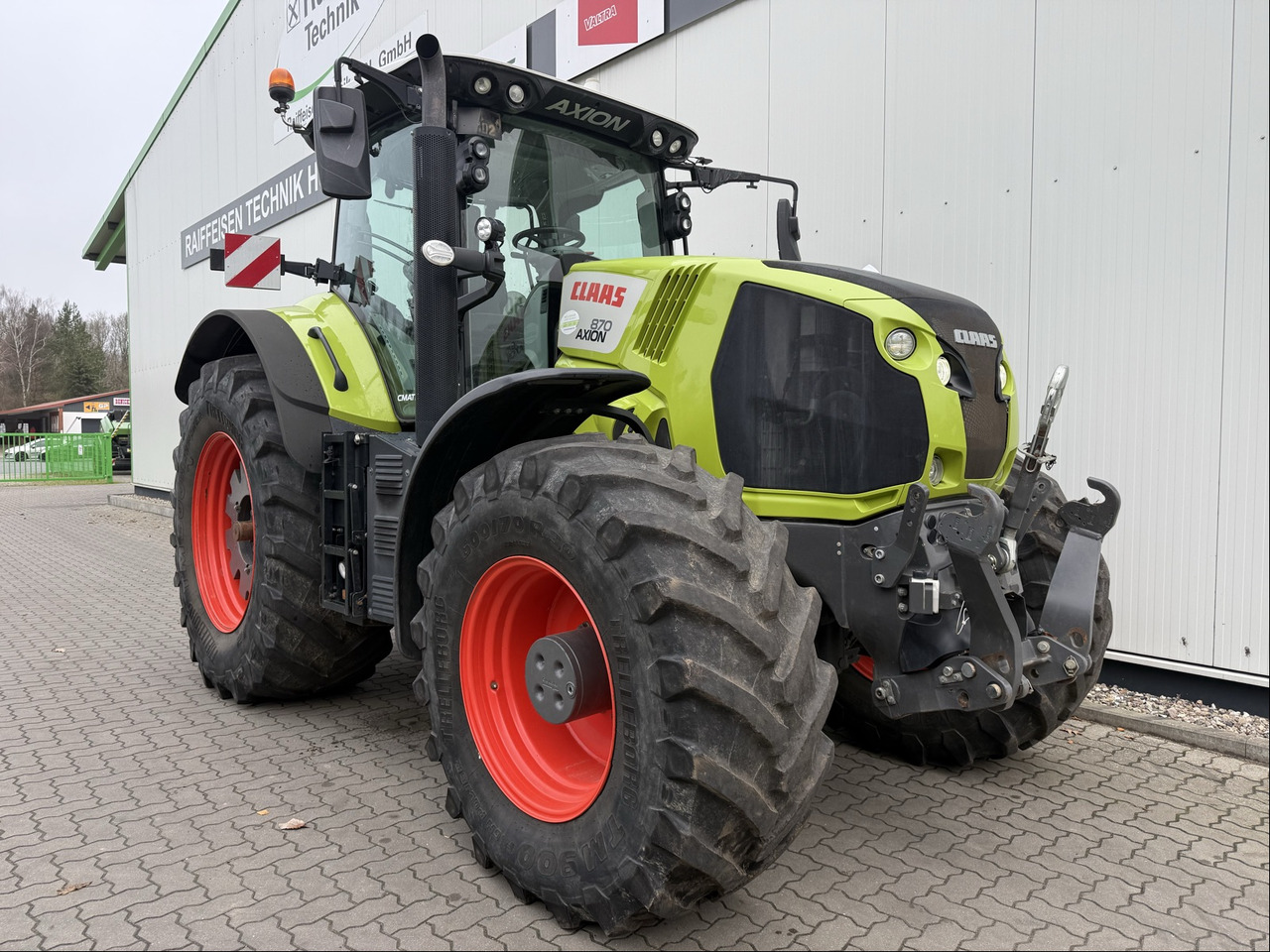 Claas Axion 870 C-Matic - Tractor: foto 1 Claas Axion 870 C-Matic - Tractor: foto 1
