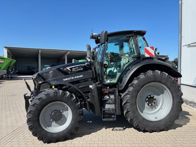 Deutz-Fahr Agrotron 6215 TTV Warrior-RTK - Tractor: foto 1 Deutz-Fahr Agrotron 6215 TTV Warrior-RTK - Tractor: foto 1
