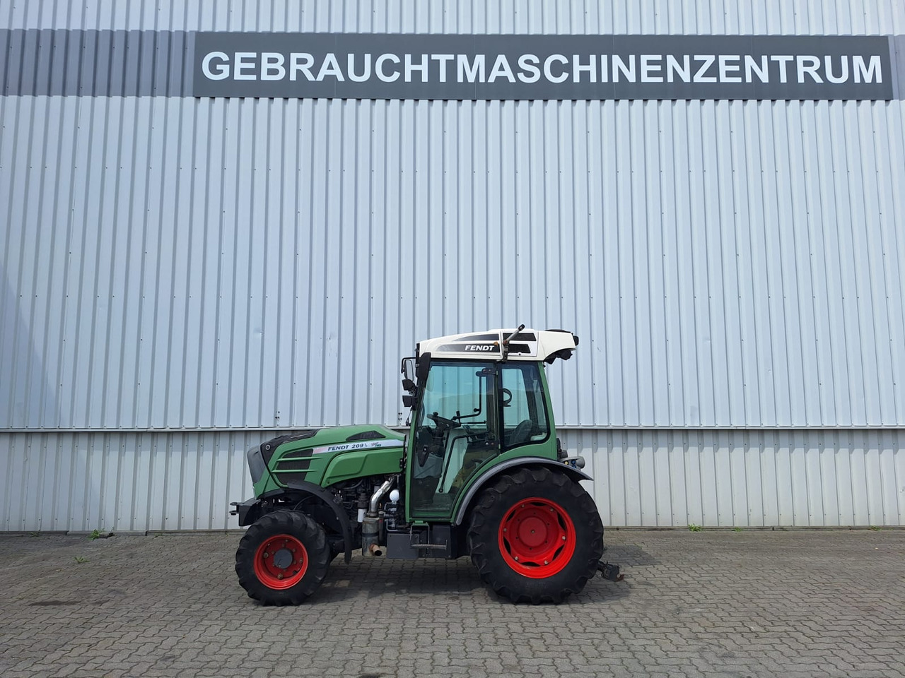 Fendt 209 VF Vario - Tractor: foto 1 Fendt 209 VF Vario - Tractor: foto 1