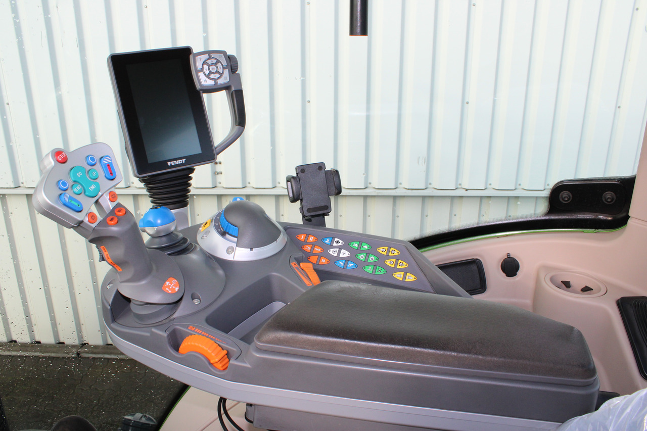 Tractor Fendt 516 Vario S4 PowerPlus: foto 6 Tractor Fendt 516 Vario S4 PowerPlus: foto 6