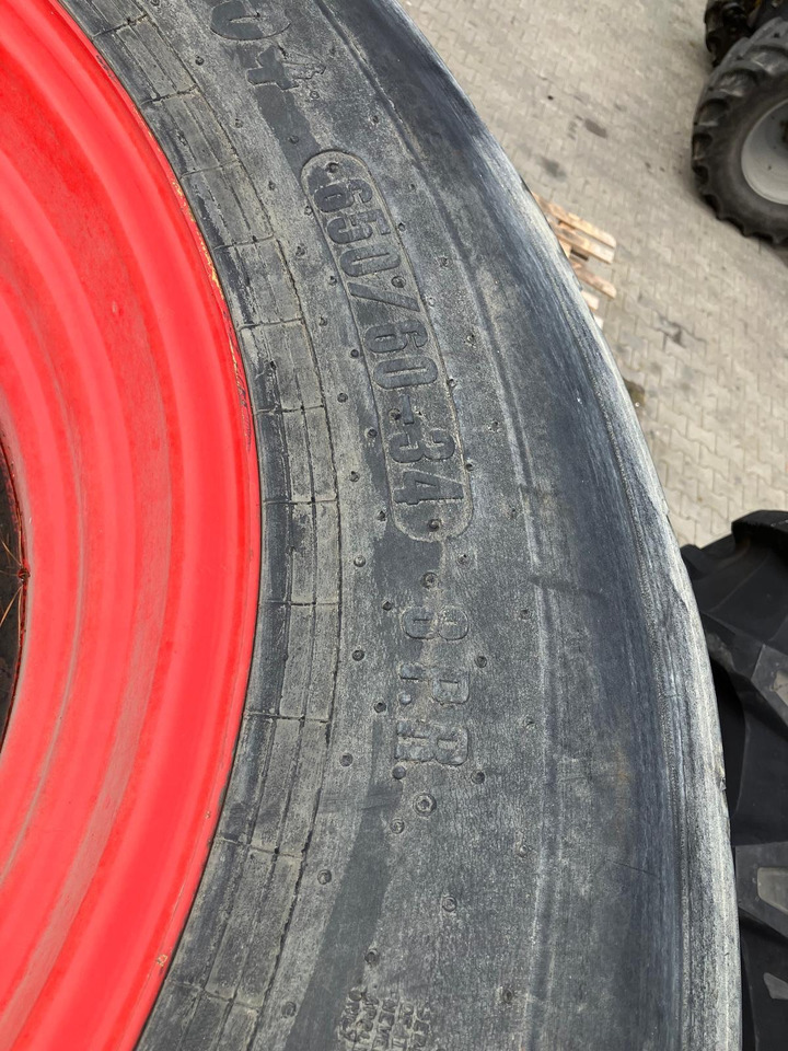 Fendt 650/60-34 Trelleborg - Neumáticos y llantas: foto 4 Fendt 650/60-34 Trelleborg - Neumáticos y llantas: foto 4