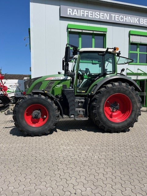 Fendt 718 V S4 - Tractor: foto 1 Fendt 718 V S4 - Tractor: foto 1