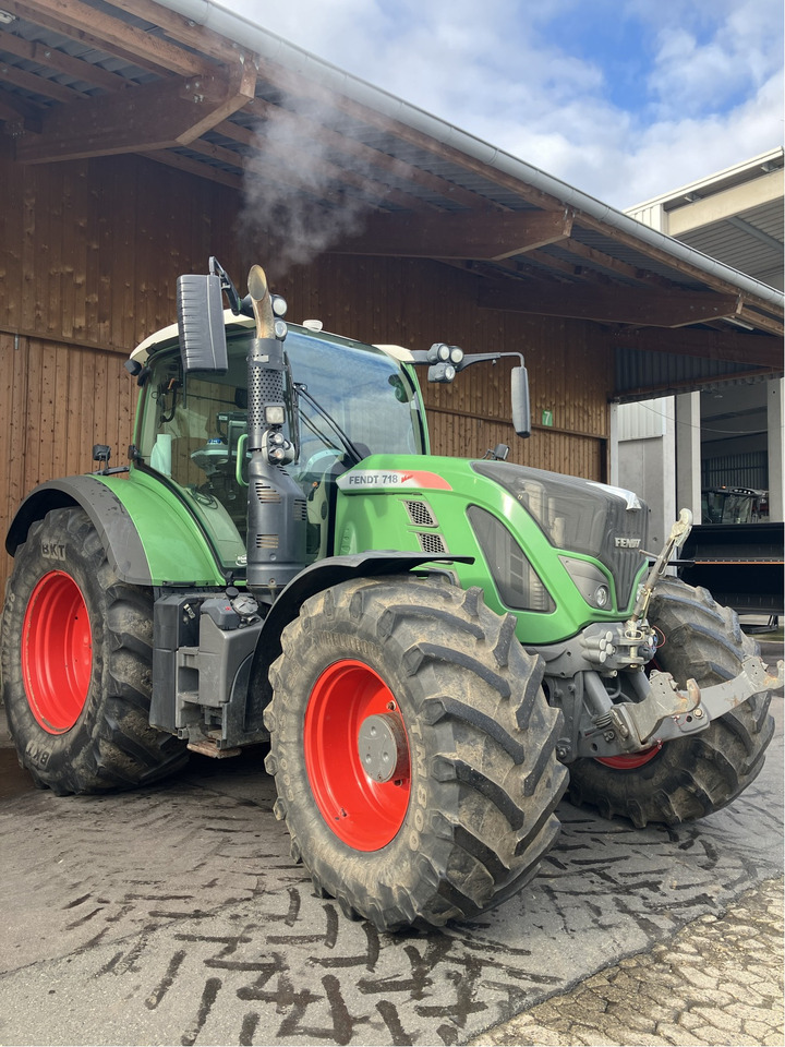 Fendt 718 Vario S4 Power - Tractor: foto 1 Fendt 718 Vario S4 Power - Tractor: foto 1