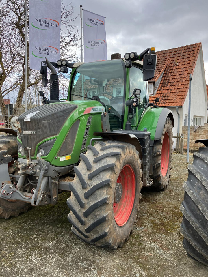 Fendt 718 Vario S4 Power Plus - Tractor: foto 4 Fendt 718 Vario S4 Power Plus - Tractor: foto 4