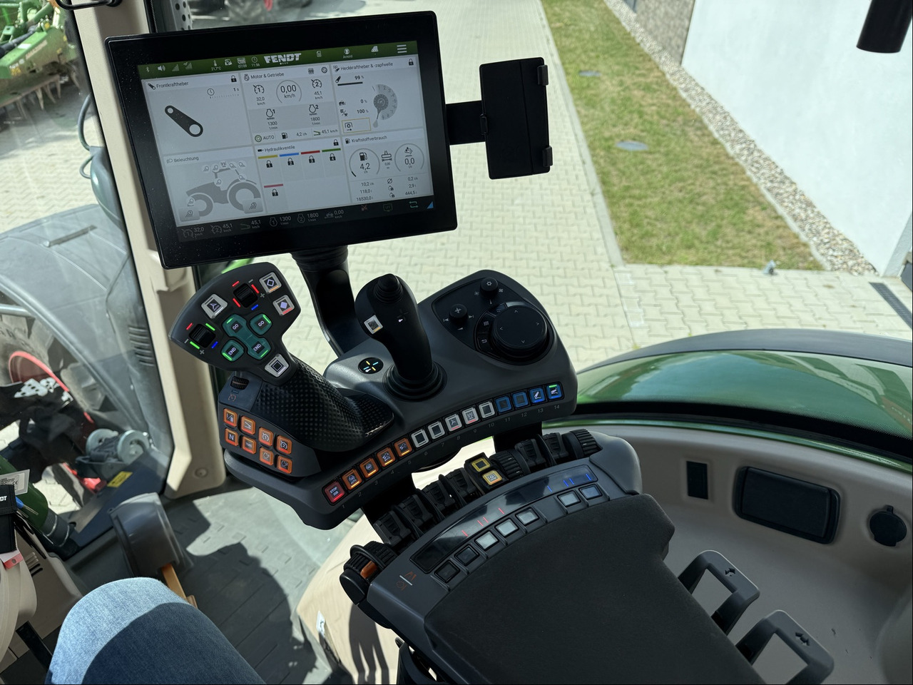 Fendt 720 Vario Gen6 ProfiPlus - Tractor: foto 4 Fendt 720 Vario Gen6 ProfiPlus - Tractor: foto 4