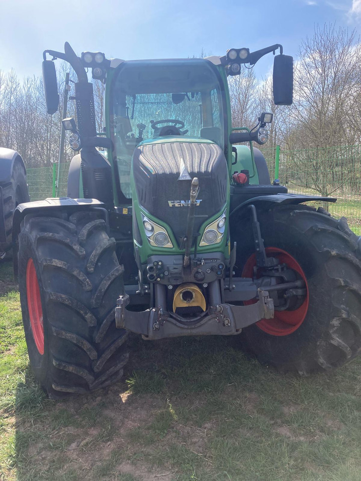 Fendt 720 Vario S4 ProfiPlus - Tractor: foto 4 Fendt 720 Vario S4 ProfiPlus - Tractor: foto 4