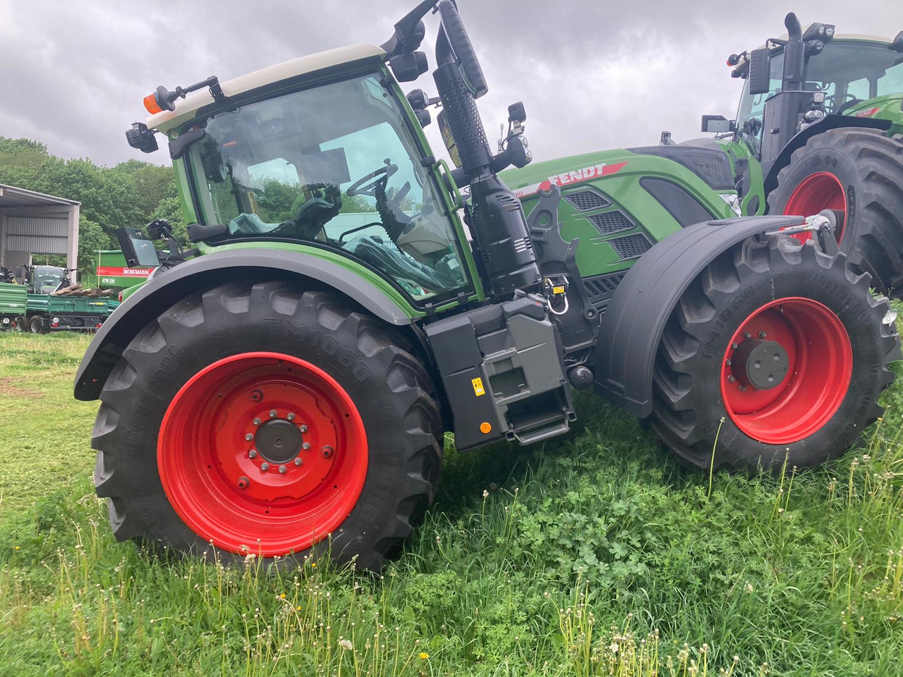 Fendt 724 Vario Gen6 Profi Setting2 - Tractor: foto 1 Fendt 724 Vario Gen6 Profi Setting2 - Tractor: foto 1