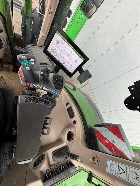 Fendt 726 Vario Gen7 Profi Setting2 - Tractor: foto 2 Fendt 726 Vario Gen7 Profi Setting2 - Tractor: foto 2