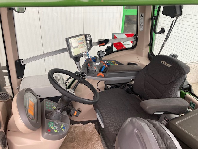 Fendt 828 Vario S4 Profi - Tractor: foto 4 Fendt 828 Vario S4 Profi - Tractor: foto 4