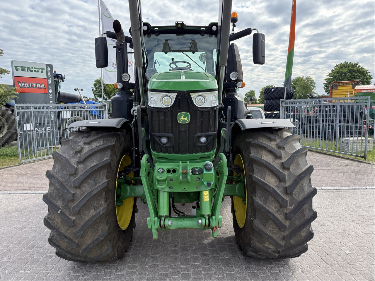 John Deere 6230 R - Tractor: foto 4 John Deere 6230 R - Tractor: foto 4