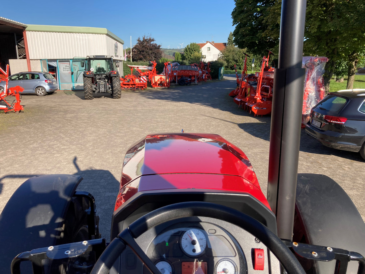 Massey Ferguson 4708 M Plattform Essential - Tractor: foto 4 Massey Ferguson 4708 M Plattform Essential - Tractor: foto 4
