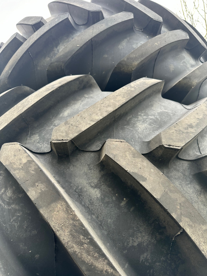 Michelin IF650/65R34 IF710/75R42 Mich - Neumáticos y llantas: foto 2 Michelin IF650/65R34 IF710/75R42 Mich - Neumáticos y llantas: foto 2