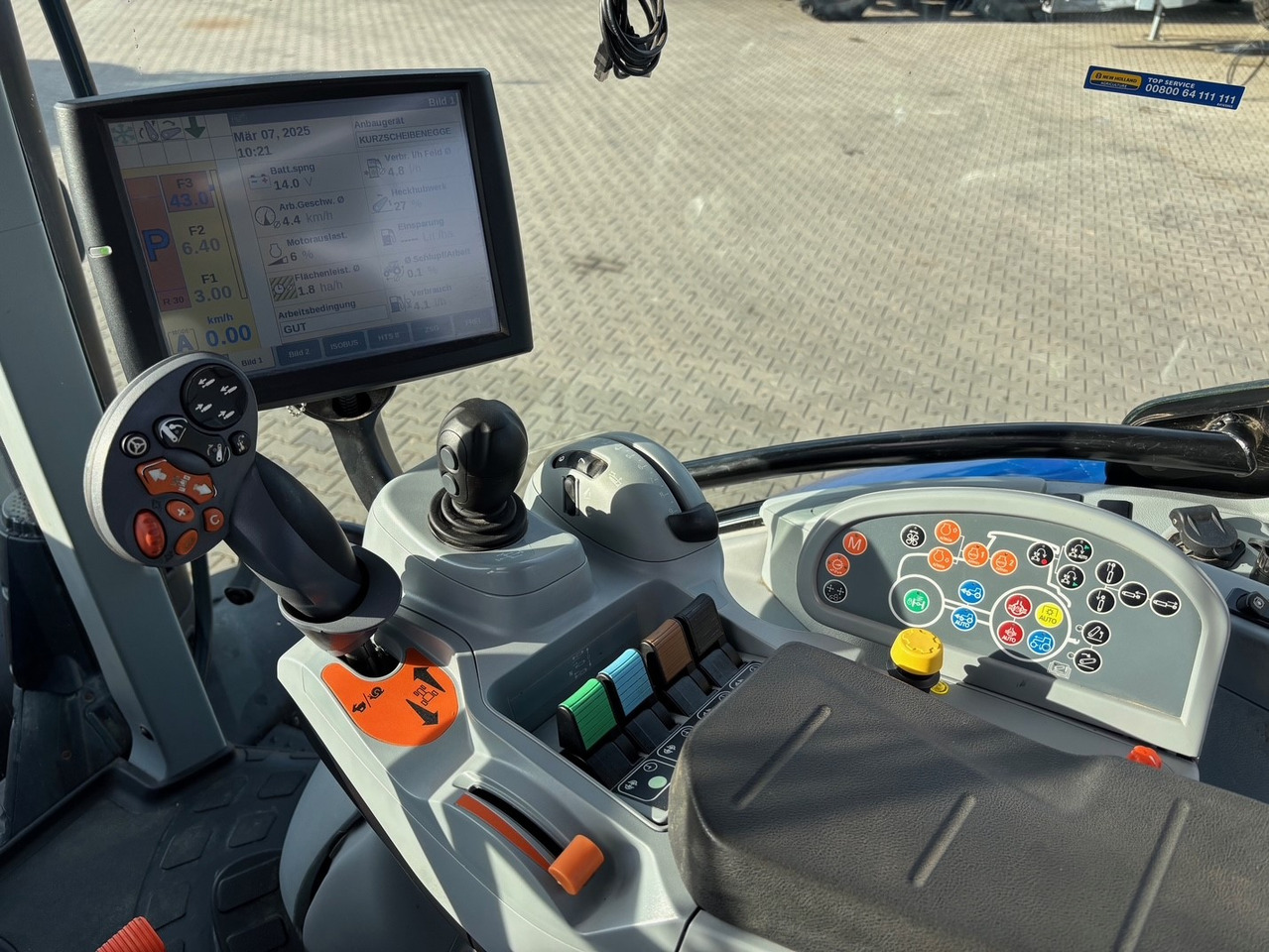 New Holland T 7.270 AC - Tractor: foto 3 New Holland T 7.270 AC - Tractor: foto 3