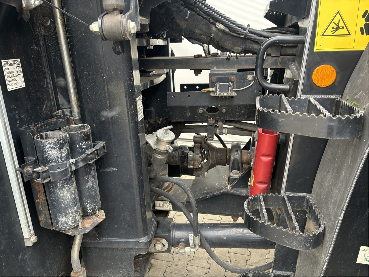 New Holland T9.560 - Tractor: foto 4 New Holland T9.560 - Tractor: foto 4