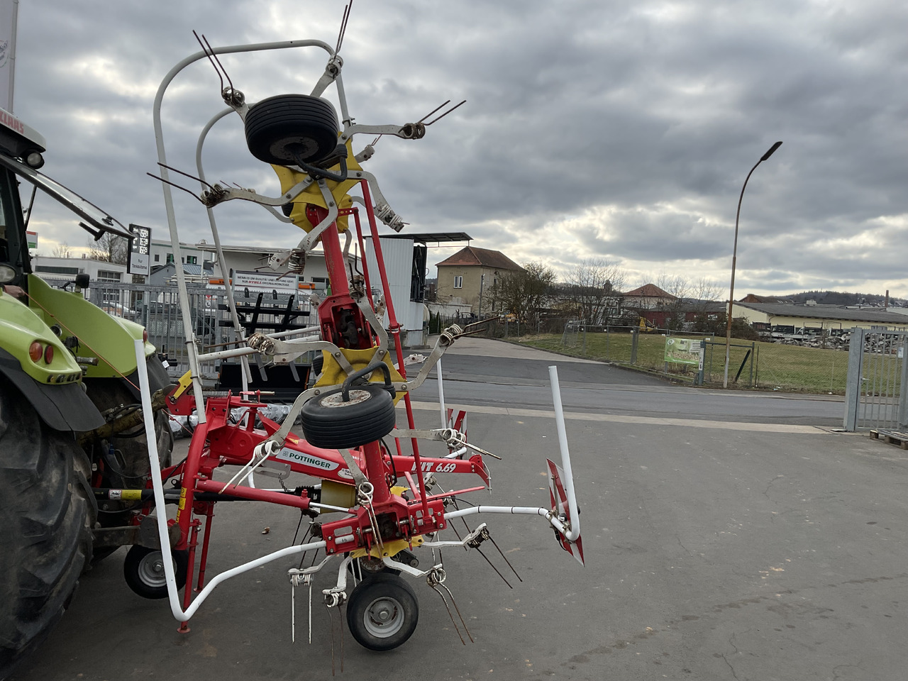 Pöttinger 6.69 Hit - Henificadora: foto 2 Pöttinger 6.69 Hit - Henificadora: foto 2