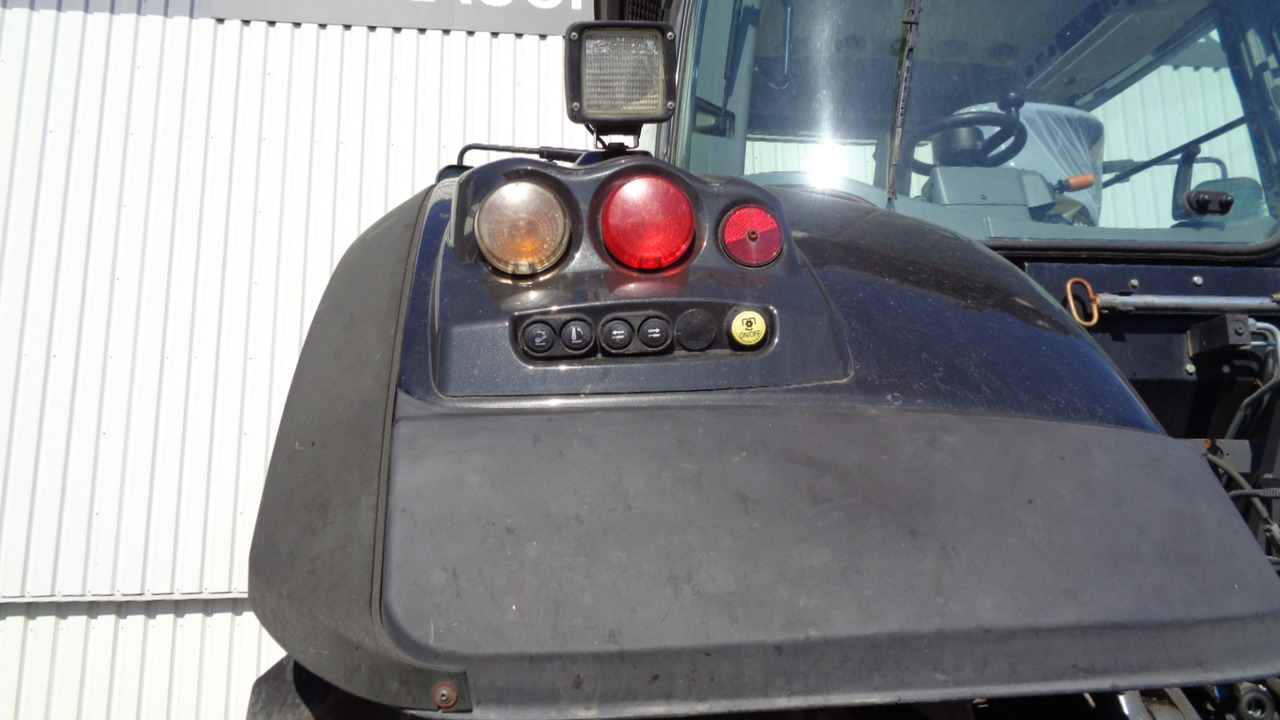 Tractor Valtra S374: foto 9