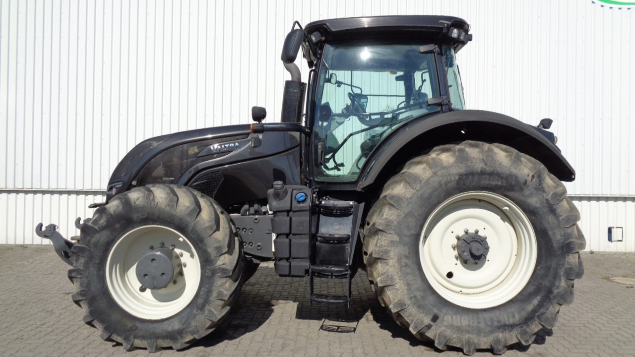 Valtra S374 - Tractor: foto 1 Valtra S374 - Tractor: foto 1