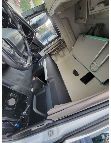 Iveco S-WAY - Cabina e interior para Camión: foto 5 Iveco S-WAY - Cabina e interior para Camión: foto 5