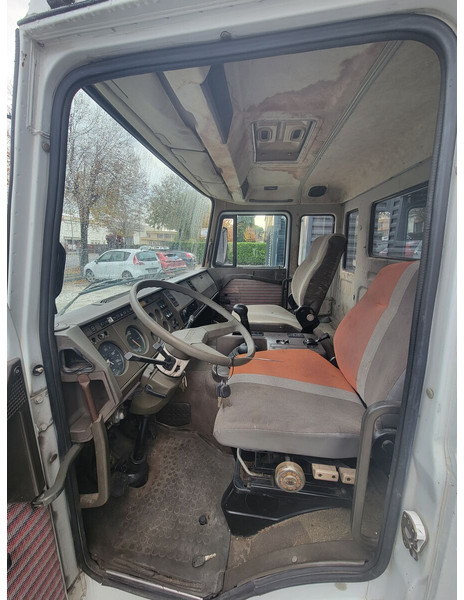 Iveco TURBOTECH - Cabina e interior para Camión: foto 4 Iveco TURBOTECH - Cabina e interior para Camión: foto 4