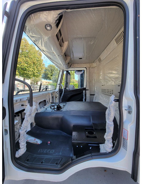 Iveco X-Way T-Way S-Way - Cabina e interior para Camión: foto 5 Iveco X-Way T-Way S-Way - Cabina e interior para Camión: foto 5