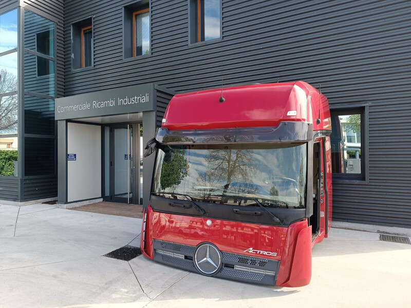 Mercedes-Benz ACTROS MP4 - Cabina e interior para Camión: foto 3 Mercedes-Benz ACTROS MP4 - Cabina e interior para Camión: foto 3