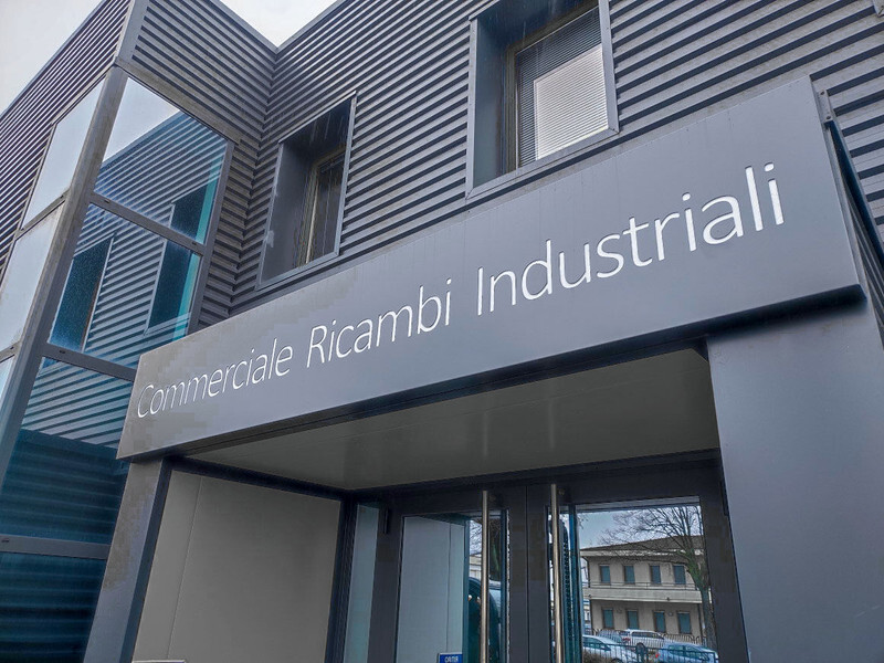 Aerodinámica/ Spoiler para Camión Renault Maxity: foto 7