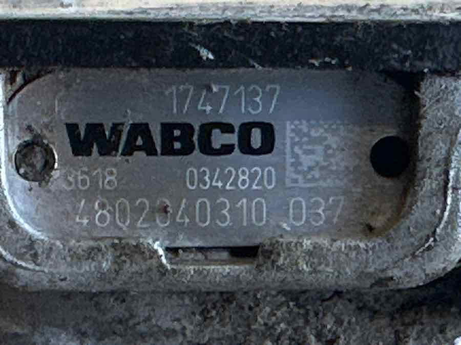 DAF TRAILER VALVE 1747137 - Válvula de freno para Camión: foto 3 DAF TRAILER VALVE 1747137 - Válvula de freno para Camión: foto 3