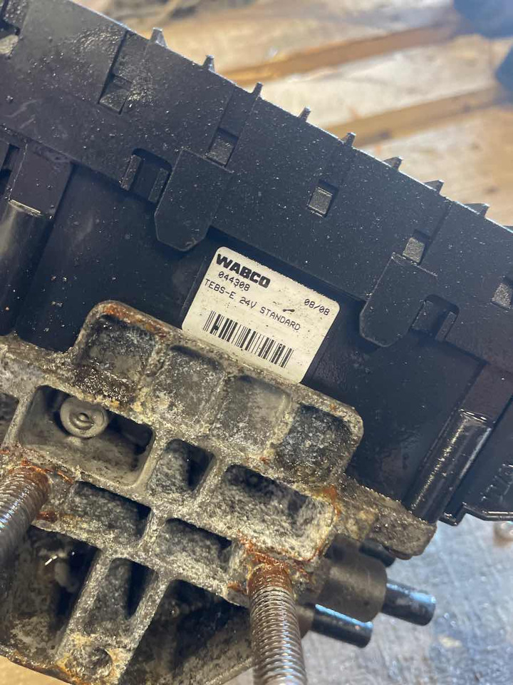 MB BUS TEBS-E 24V STANDARD TRAILER MODULATOR - Válvula de freno para Camión: foto 2 MB BUS TEBS-E 24V STANDARD TRAILER MODULATOR - Válvula de freno para Camión: foto 2