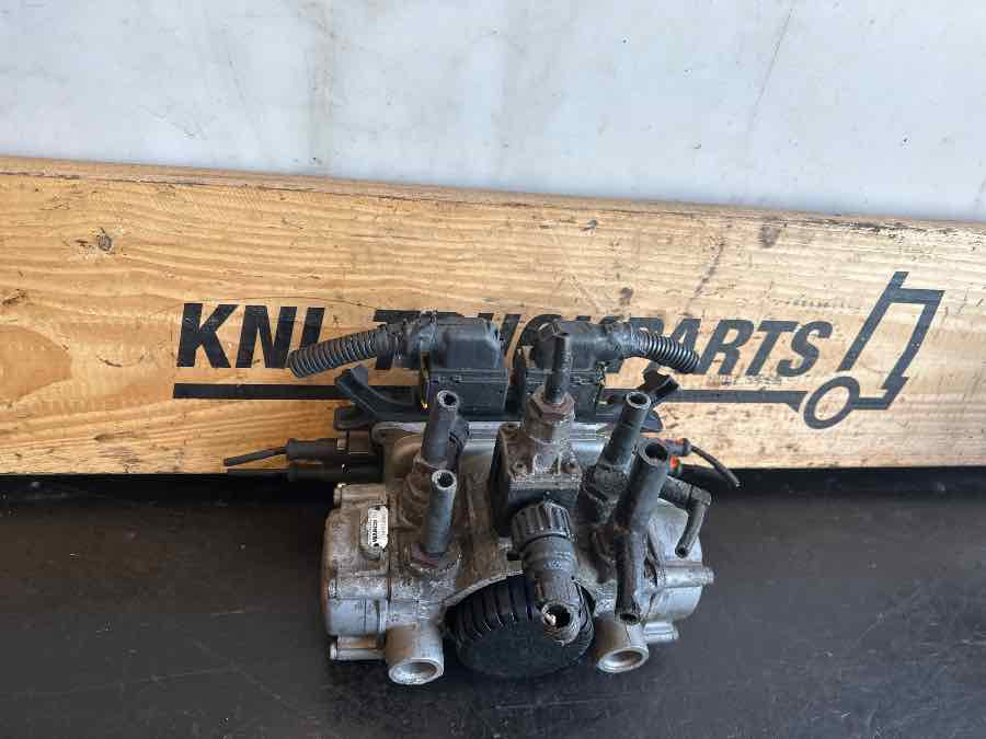 MERCEDES BRAKE VALVE A0004294224 - Válvula de freno para Autobús: foto 1 MERCEDES BRAKE VALVE A0004294224 - Válvula de freno para Autobús: foto 1