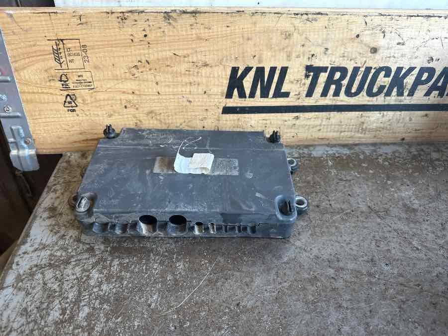 VOLVO FUSE BOX 23098516 - Sistema eléctrico para Camión: foto 1 VOLVO FUSE BOX 23098516 - Sistema eléctrico para Camión: foto 1