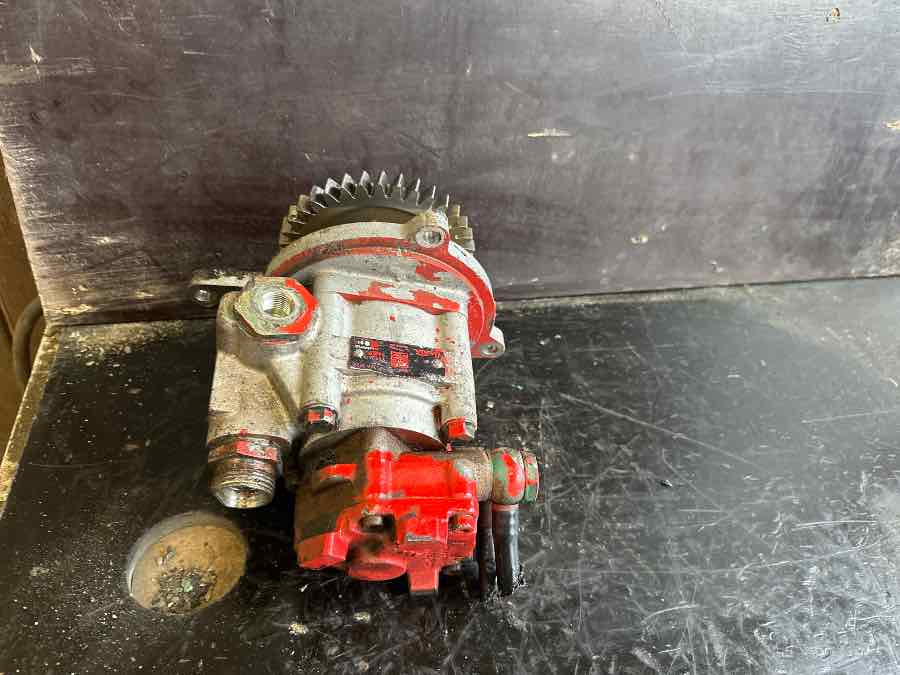 VOLVO STEERING PUMP 20902696 - Dirección para Camión: foto 1 VOLVO STEERING PUMP 20902696 - Dirección para Camión: foto 1
