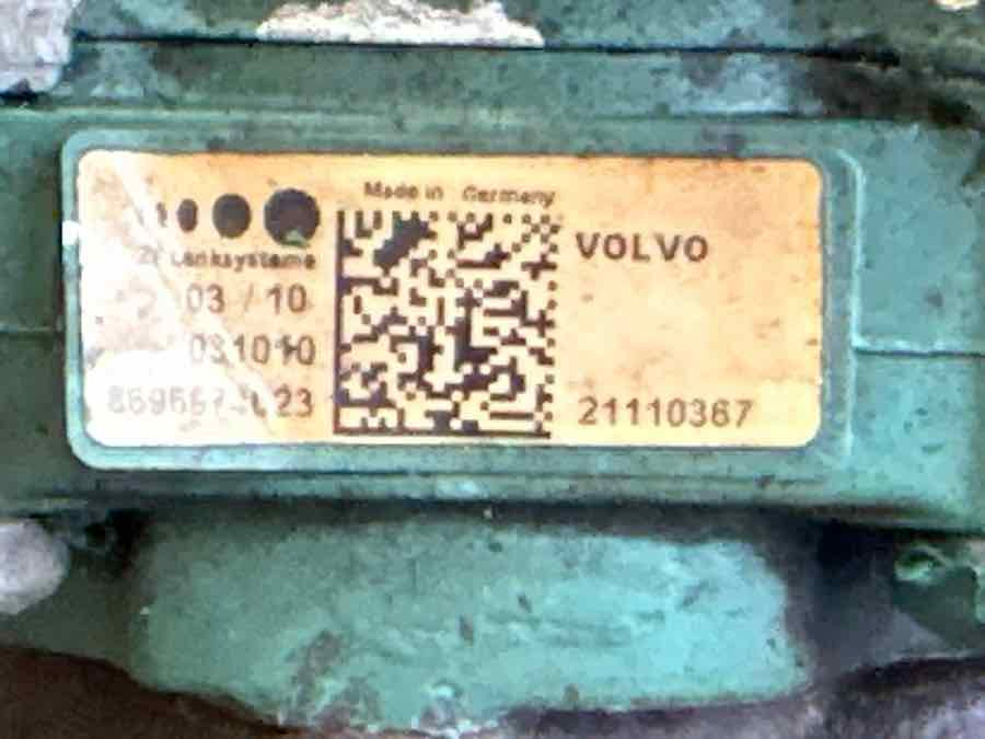 VOLVO STEERING PUMP 21110367 - Dirección para Camión: foto 3 VOLVO STEERING PUMP 21110367 - Dirección para Camión: foto 3