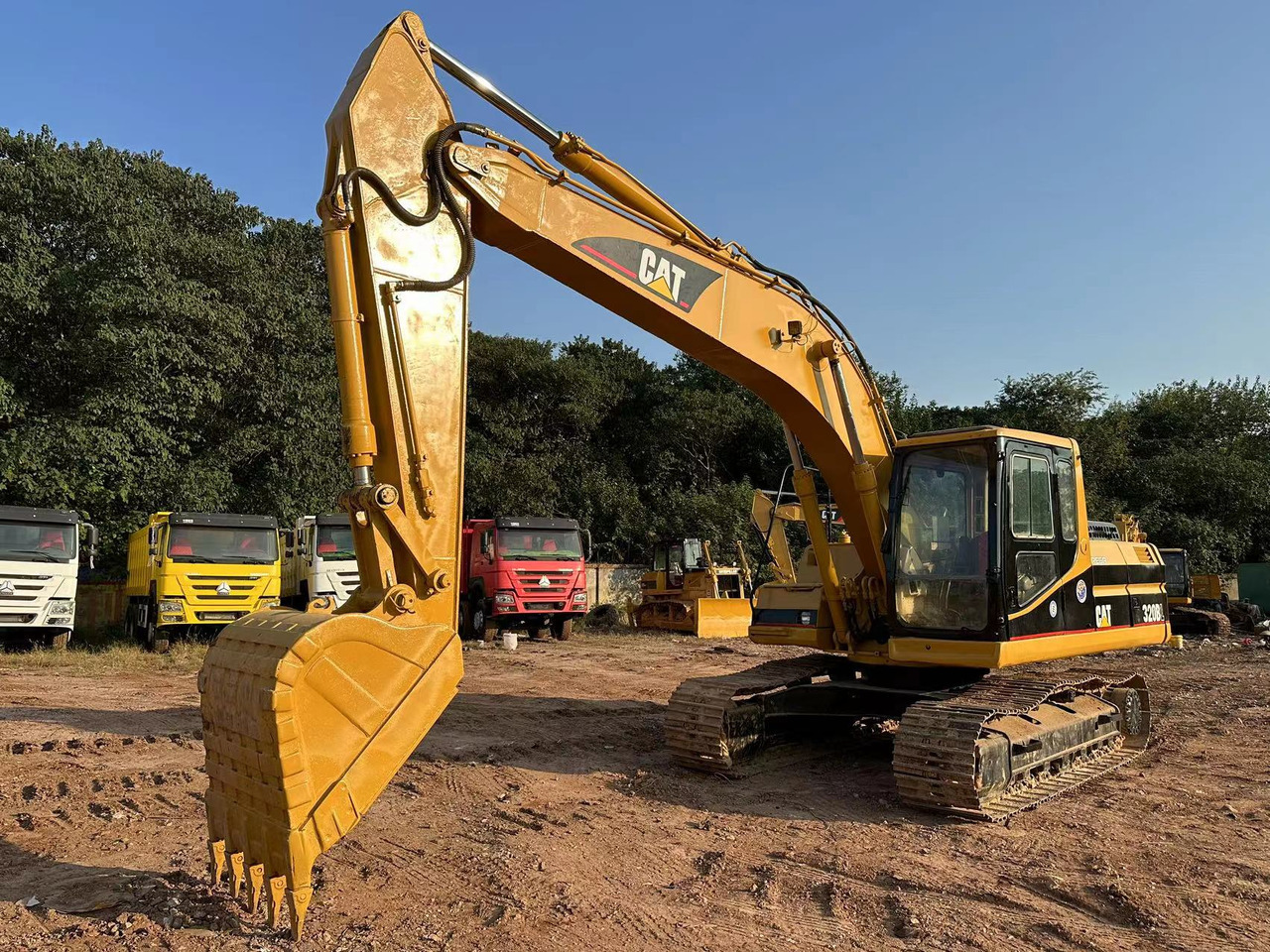CAT 320B excavator - Excavadora de cadenas: foto 5 CAT 320B excavator - Excavadora de cadenas: foto 5