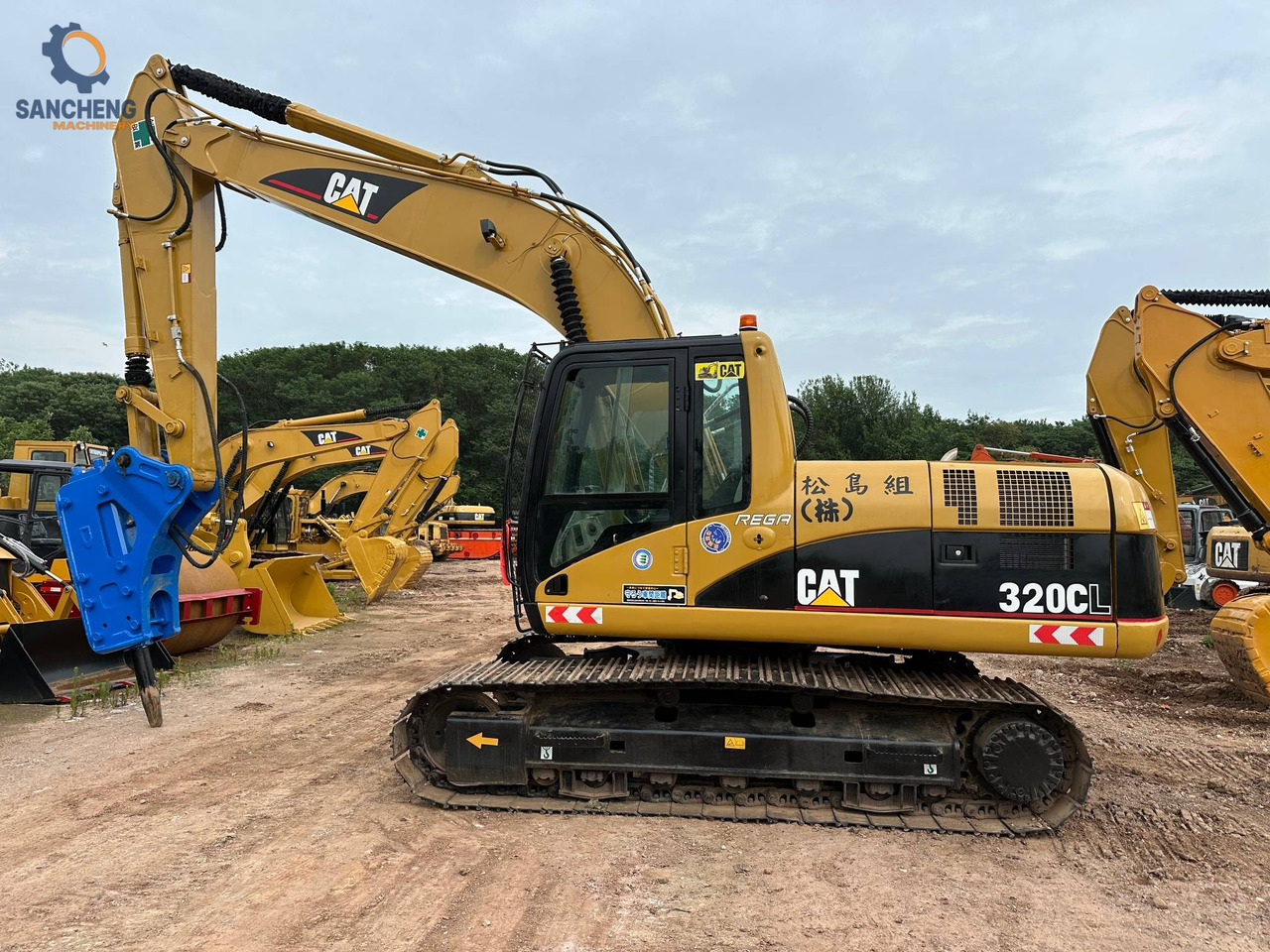 CAT 320CL with hammer - Excavadora de cadenas: foto 1 CAT 320CL with hammer - Excavadora de cadenas: foto 1