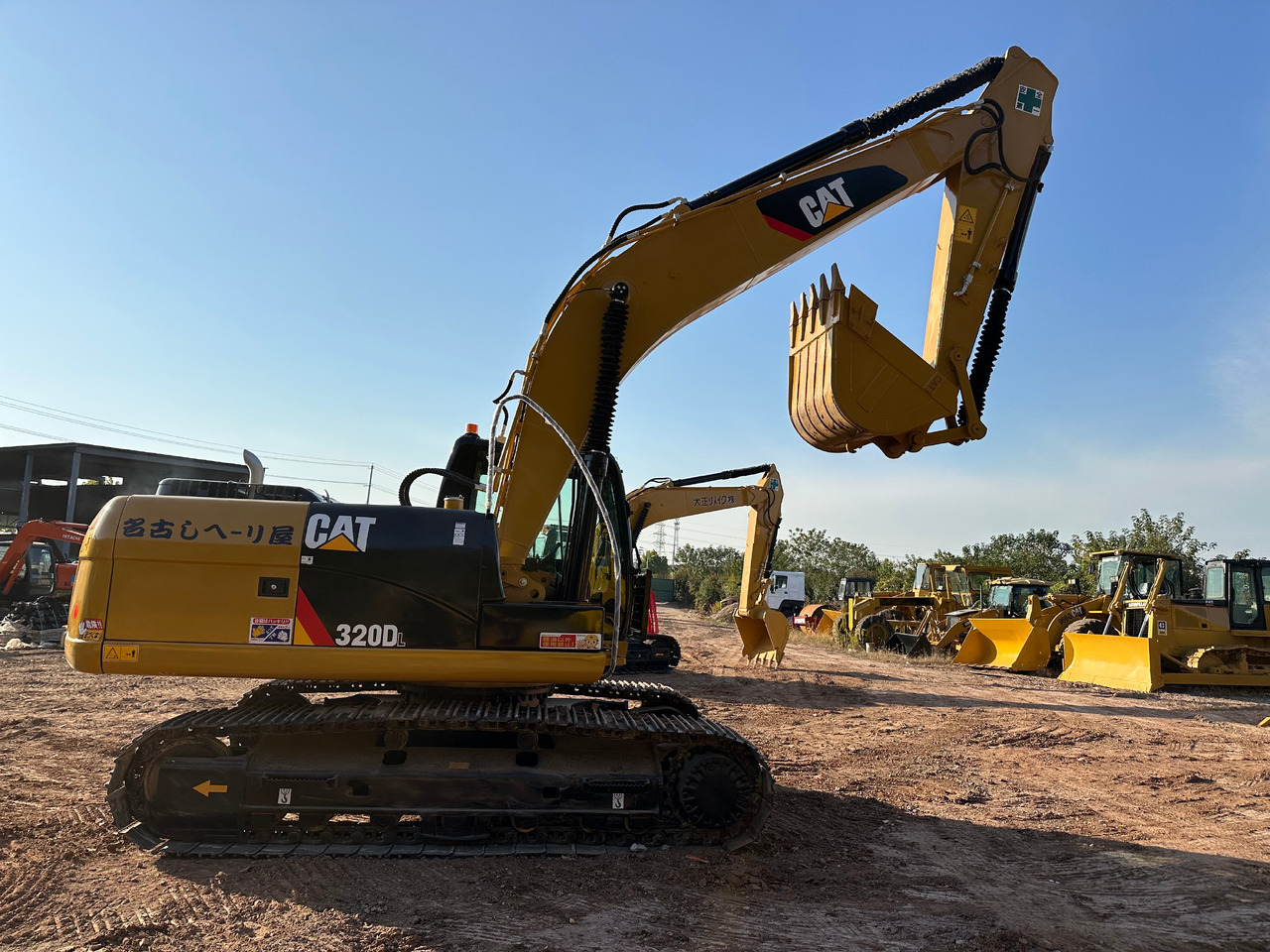 CATERPILLAR 320D2L - Excavadora de cadenas: foto 4 CATERPILLAR 320D2L - Excavadora de cadenas: foto 4