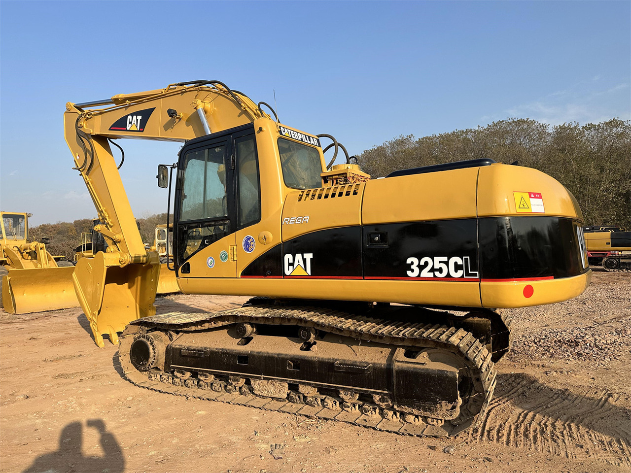 CATERPILLAR 325C - Excavadora de cadenas: foto 4 CATERPILLAR 325C - Excavadora de cadenas: foto 4