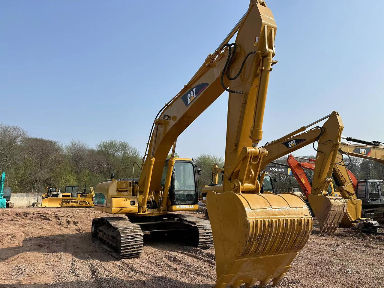CATERPILLAR 325C - Excavadora de cadenas: foto 4 CATERPILLAR 325C - Excavadora de cadenas: foto 4