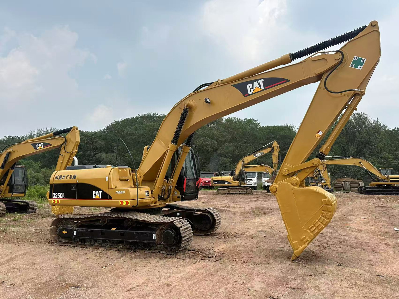 CATERPILLAR 325CL - Excavadora de cadenas: foto 1 CATERPILLAR 325CL - Excavadora de cadenas: foto 1