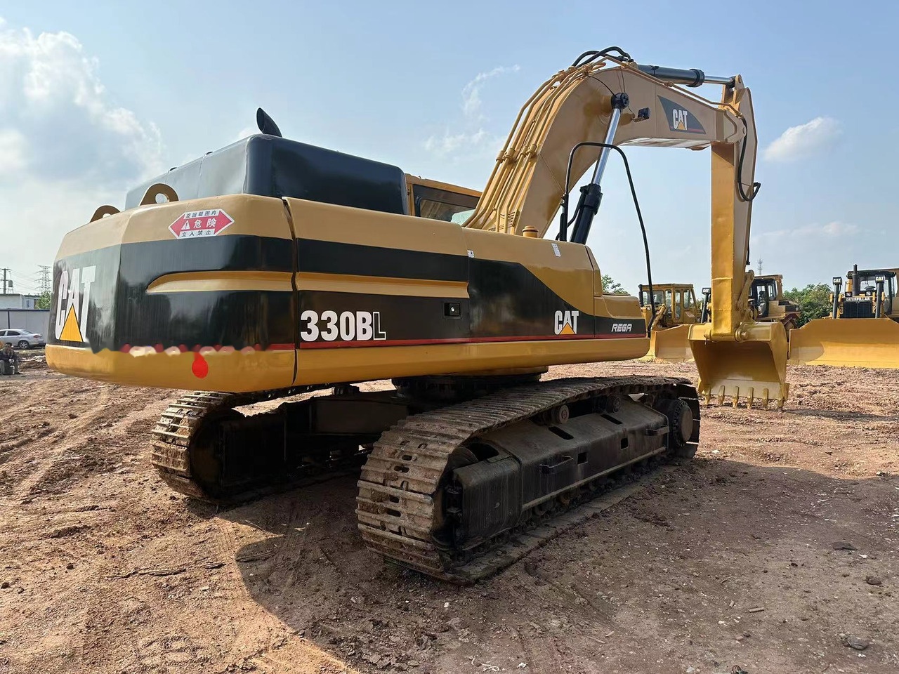 CATERPILLAR 330BL - Excavadora de cadenas: foto 1 CATERPILLAR 330BL - Excavadora de cadenas: foto 1