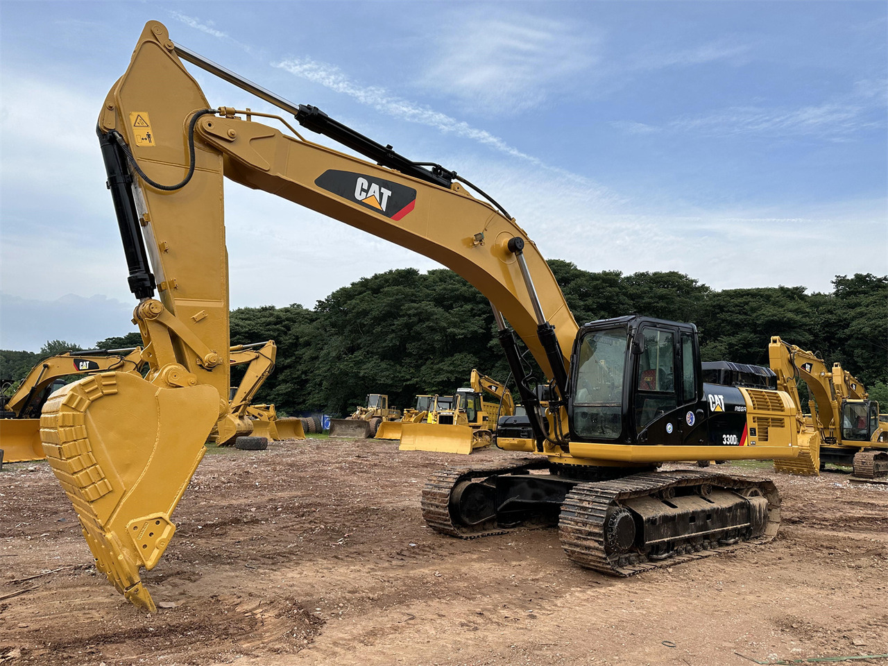 CATERPILLAR 330DL - Excavadora de cadenas: foto 1 CATERPILLAR 330DL - Excavadora de cadenas: foto 1