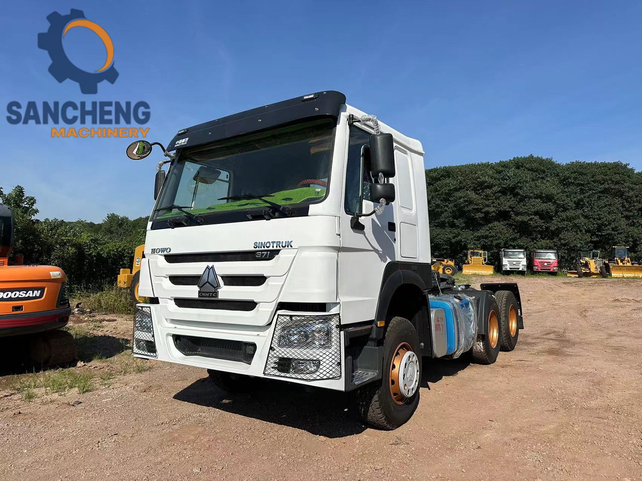 SINOTRUK HOWO Truck Head 371hp - Cabeza tractora: foto 1 SINOTRUK HOWO Truck Head 371hp - Cabeza tractora: foto 1