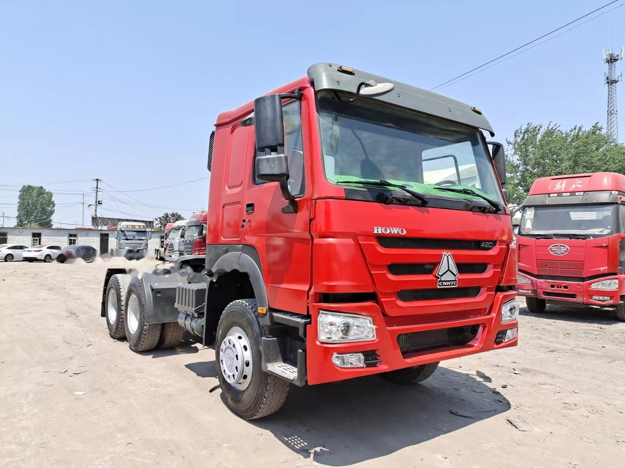 SINOTRUK Howo tractor unit 420hp 6x4 - Cabeza tractora: foto 2 SINOTRUK Howo tractor unit 420hp 6x4 - Cabeza tractora: foto 2