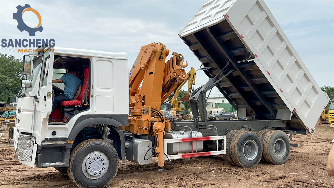 SINOTRUK Howo 371 6x4 crane truck - Camión grúa: foto 4 SINOTRUK Howo 371 6x4 crane truck - Camión grúa: foto 4