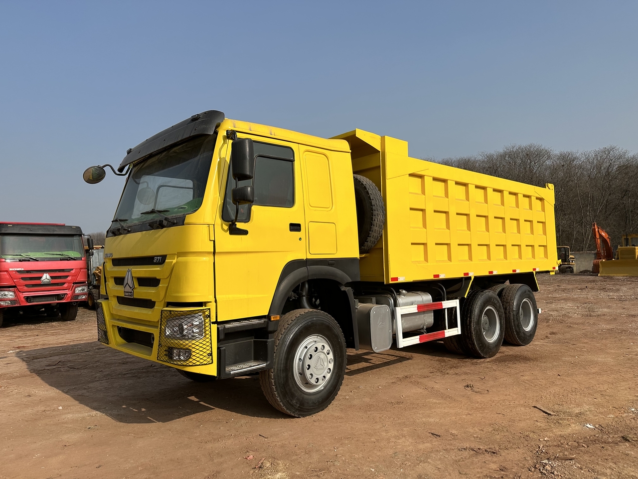 SINOTRUK Howo Dump truck 371 - Camión volquete: foto 1 SINOTRUK Howo Dump truck 371 - Camión volquete: foto 1