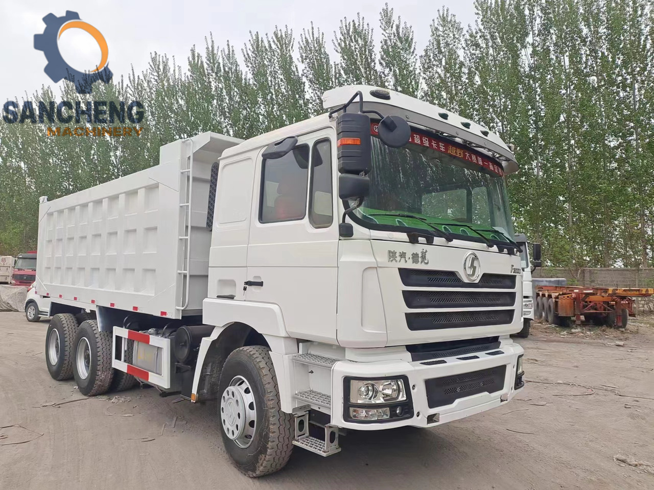 Shacman F3000 6x4 - Camión volquete: foto 1 Shacman F3000 6x4 - Camión volquete: foto 1