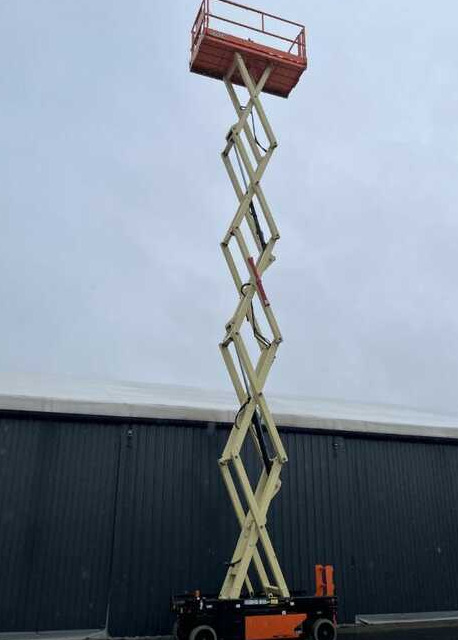 Plataforma de tijeras JLG 4045R: foto 9