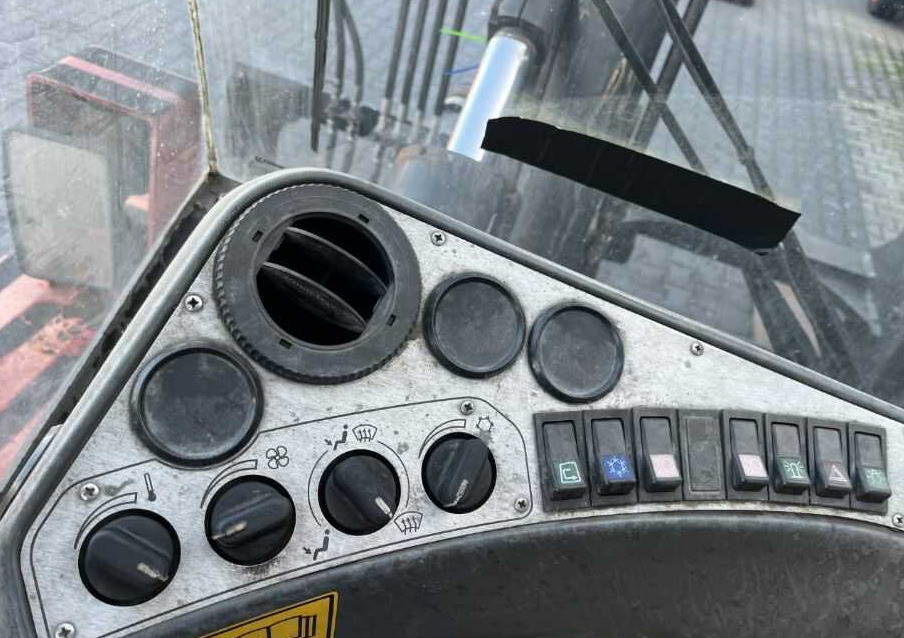 Kalmar DCE120-12 - Carretilla elevadora diésel: foto 5 Kalmar DCE120-12 - Carretilla elevadora diésel: foto 5