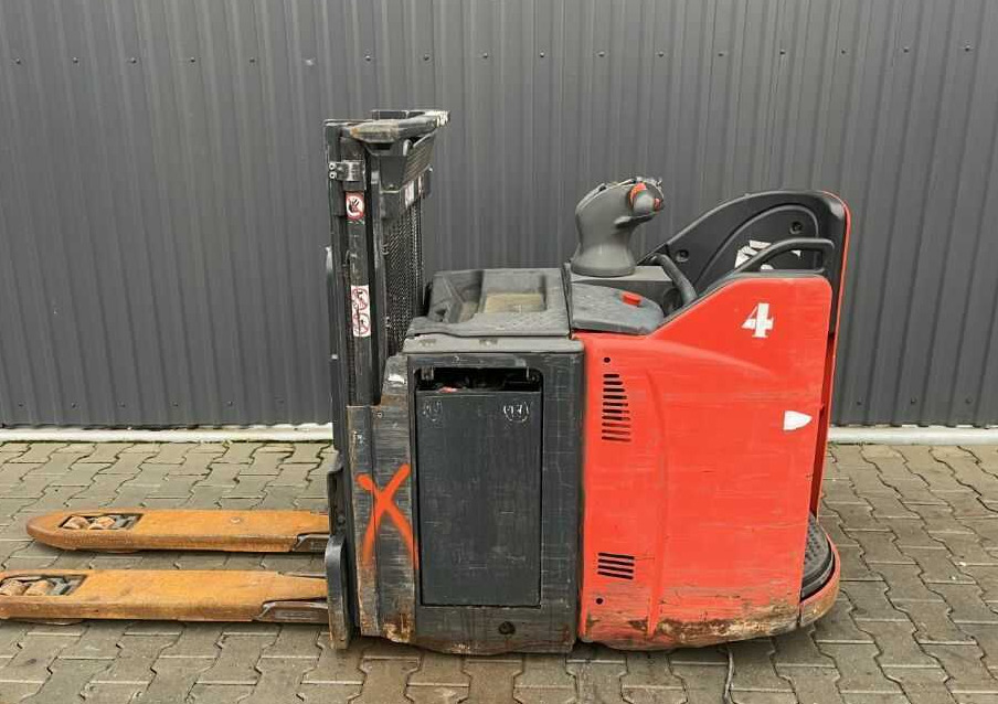 Linde D12HPSP - Apilador: foto 4 Linde D12HPSP - Apilador: foto 4