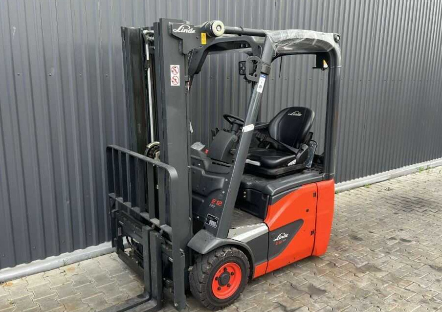 Linde E12-02 - Carretilla elevadora eléctrica: foto 1 Linde E12-02 - Carretilla elevadora eléctrica: foto 1