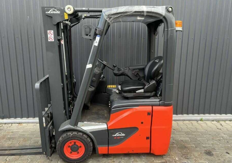 Linde E12-02 - Carretilla elevadora eléctrica: foto 2 Linde E12-02 - Carretilla elevadora eléctrica: foto 2